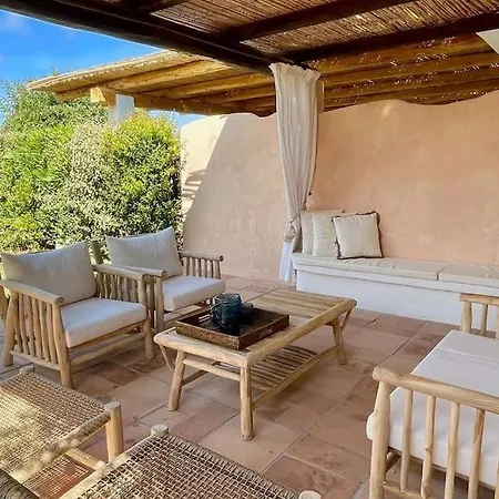 In Centro A Villa