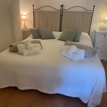 In Centro A Villa
